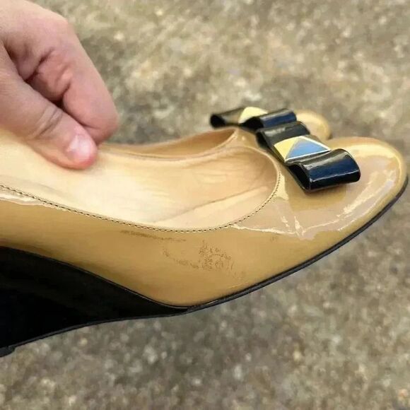 Vintage Kate Spade Beige Black Patent Leather Wedges Women’s Size 8.5 - Picture 7 of 10